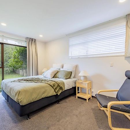 Entire House With Pool, Spa Auckland Buitenkant foto